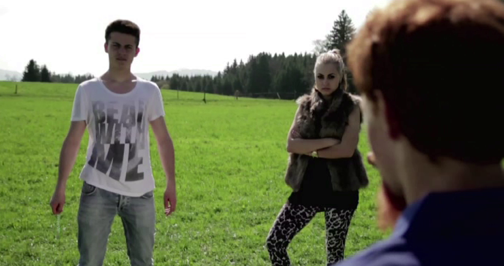 vlcsnap-2014-03-11-17h16m12s220